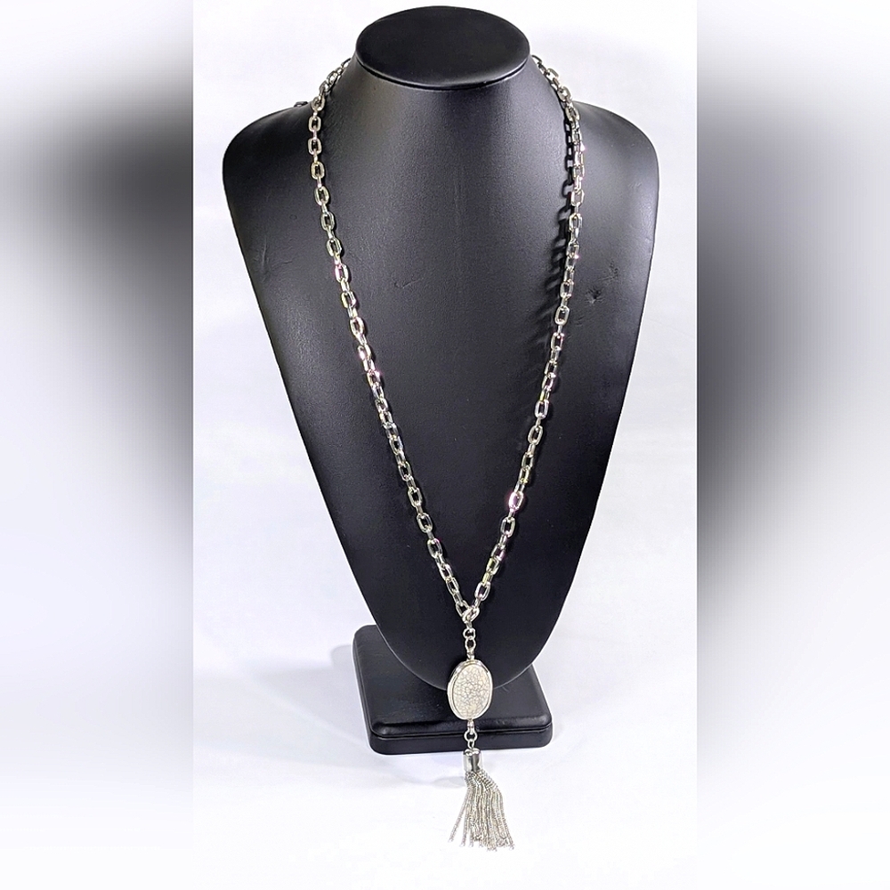 Silver Tassel Lariat Pendant Necklace, Faux Howlite Stone, Boho New - Picture 7 of 7